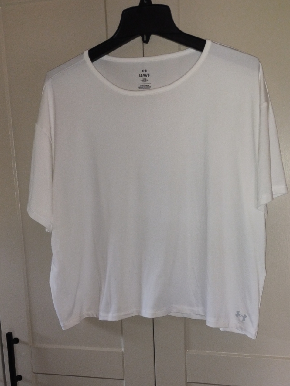 Under Armour White Oversized Nylon Stretch Crewneck Performance Tee
